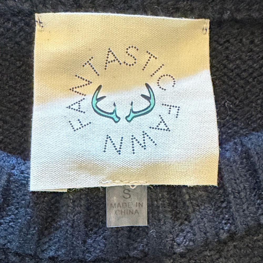 Fantastic Fawn Black and Cream Star Sweater NEW - Picture 2 of 7